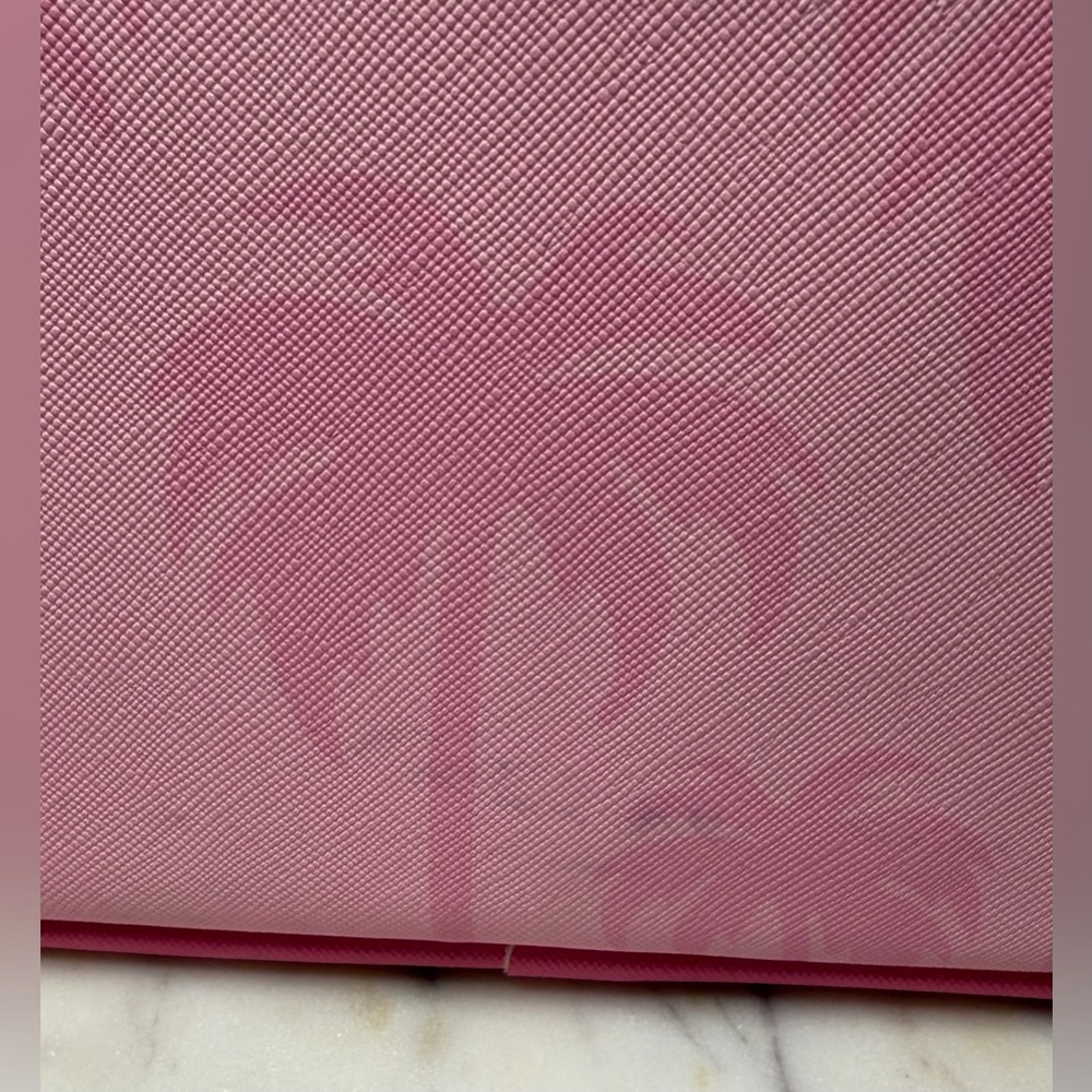 Impressions Vanity BARBIE Pink Cosmetic Bag W/Removable Dividers - Picture 5 of 9